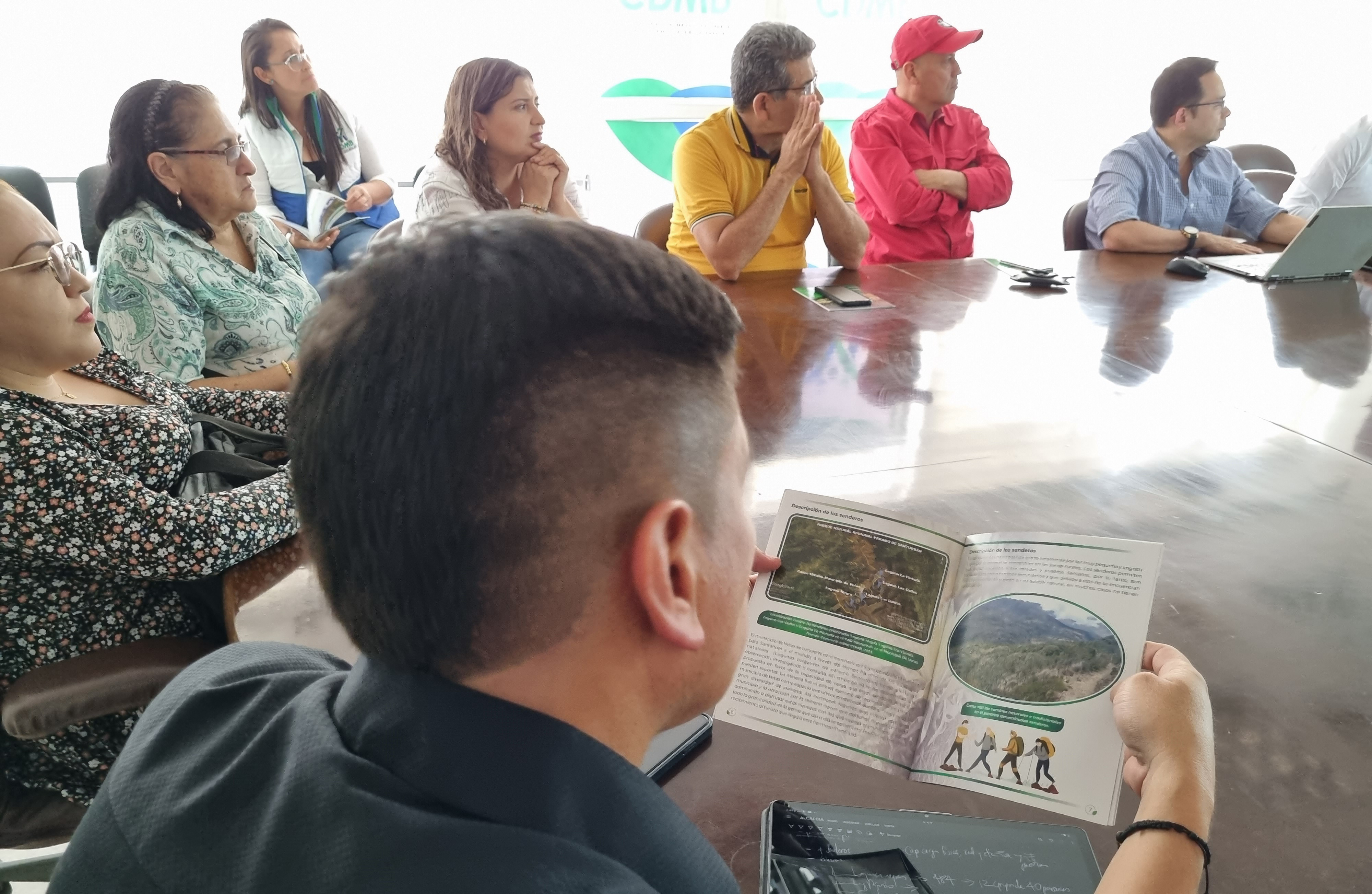 La CDMB entregó estudio sobre la capacidad de carga de las lagunas del municipio de Vetas