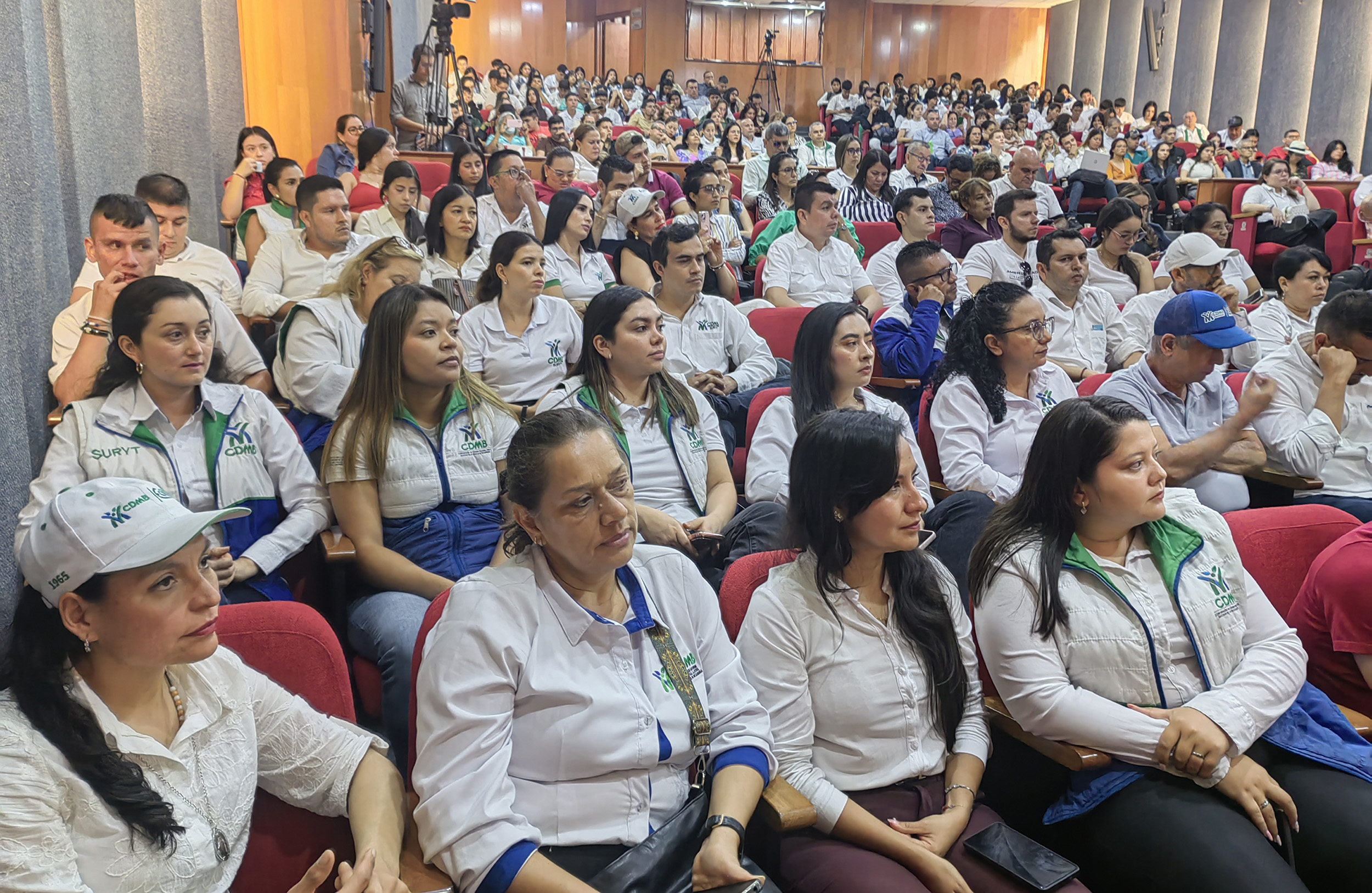 CDMB lidera con éxito el 3er Seminario Internacional de Educación Ambiental: Sostenibilidad e Innovación para el futuro